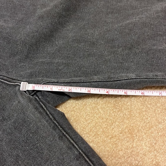 Cotton On Light Black Grey Distressed High Rise Mom Jeans in Women’s Size 4 - Picture 8 of 9